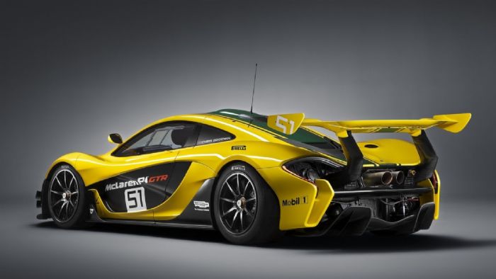 Μαζί με την πώληση της συγκεκριμένης McLaren, προσφέρεται και ένα σεμινάριο οδήγησης σε πίστα από επαγγελματίες οδηγούς. Μαζί με την πώληση της συγκεκριμένης McLaren, προσφέρεται και ένα σεμινάριο οδήγησης σε πίστα από επαγγελματίες οδηγούς.